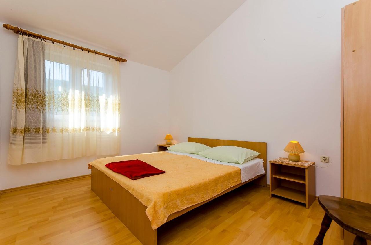 Apartments Milka 斯拉汀 外观 照片