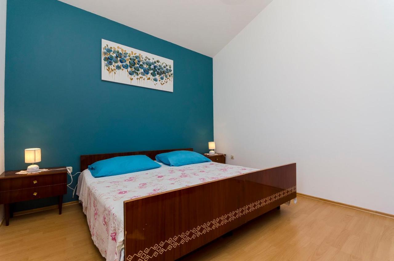 Apartments Milka 斯拉汀 外观 照片
