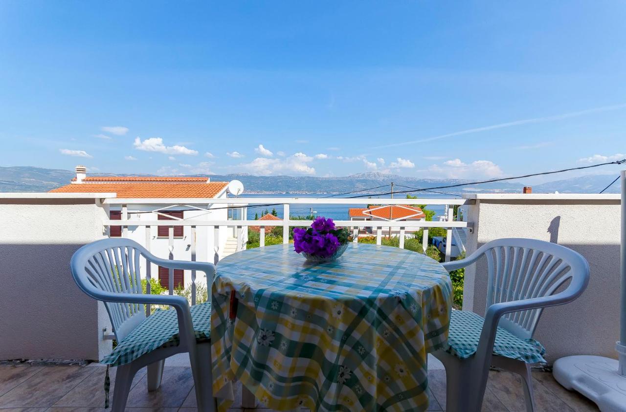 Apartments Milka 斯拉汀 外观 照片