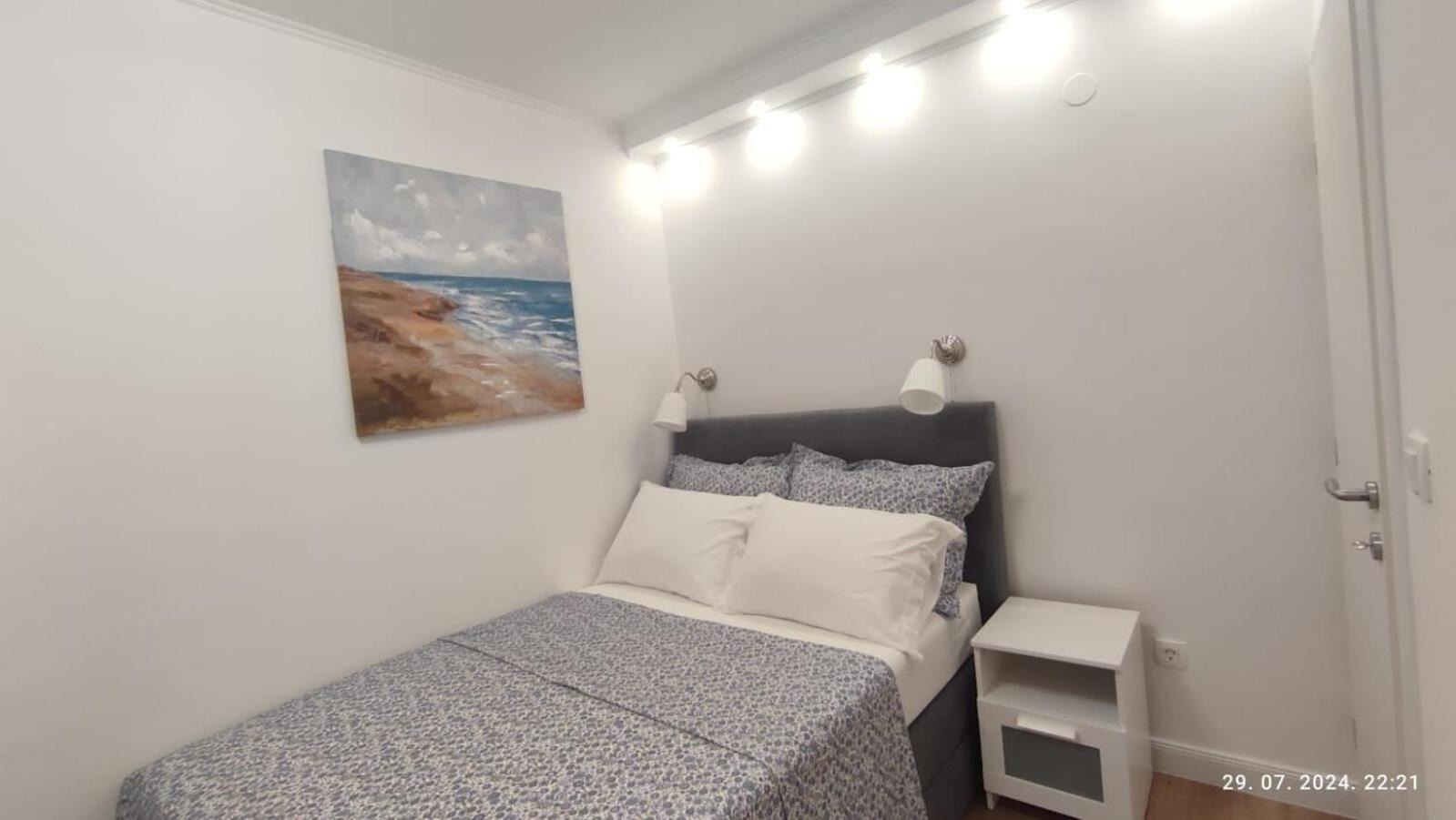 Apartments Milka 斯拉汀 外观 照片