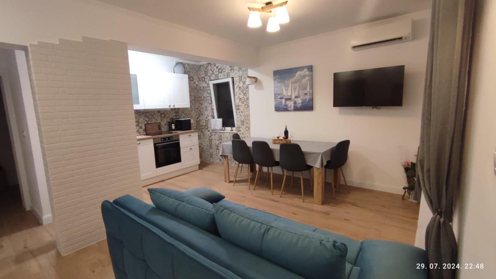 Apartments Milka 斯拉汀 外观 照片