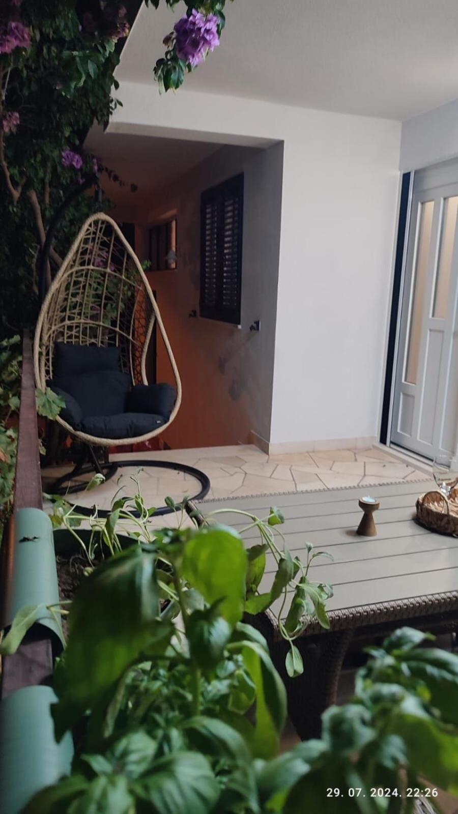 Apartments Milka 斯拉汀 外观 照片