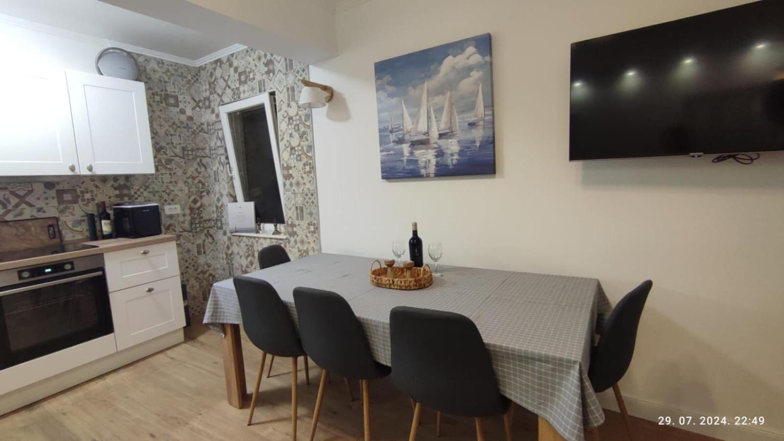 Apartments Milka 斯拉汀 外观 照片